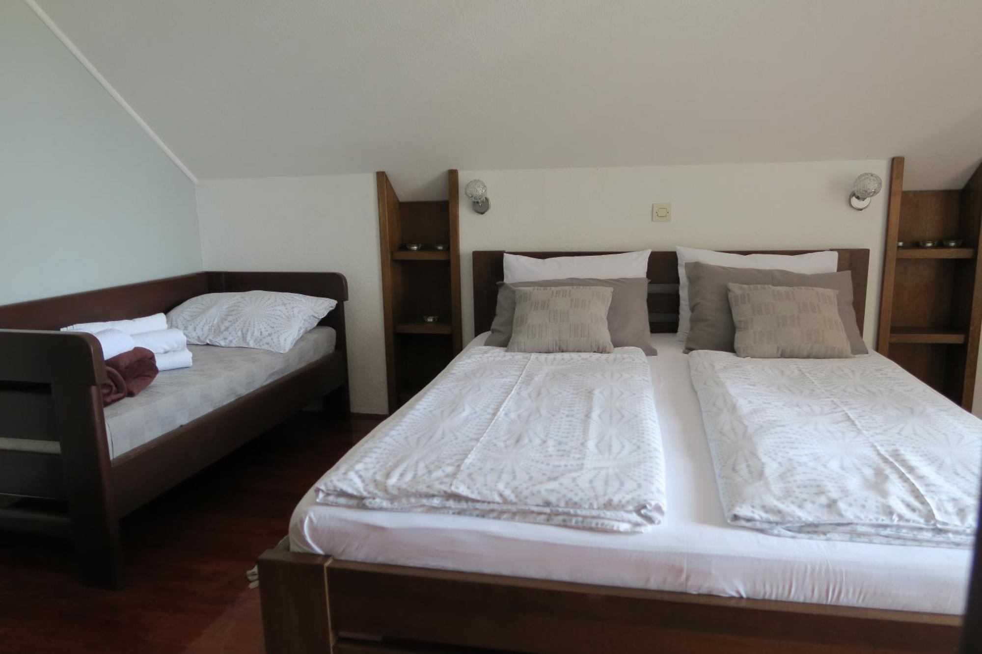 Apartments And Rooms Stefanac Слунь Екстер'єр фото