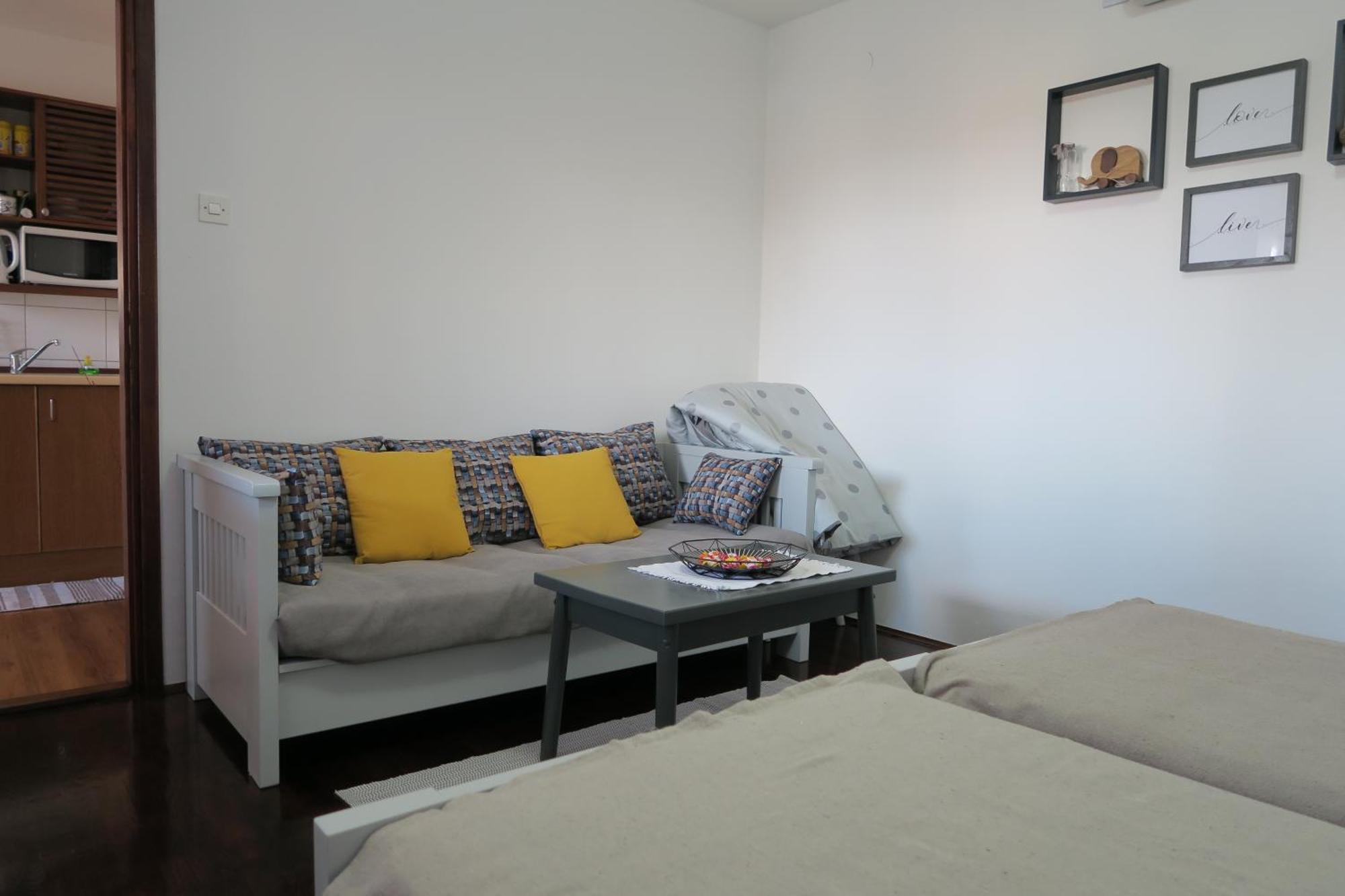 Apartments And Rooms Stefanac Слунь Екстер'єр фото