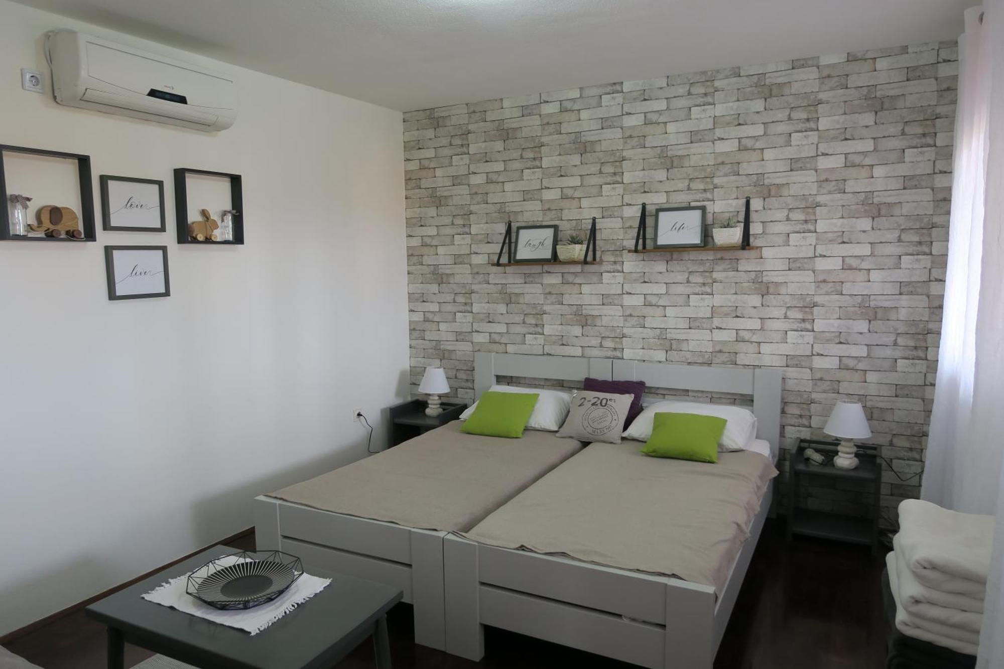 Apartments And Rooms Stefanac Слунь Екстер'єр фото