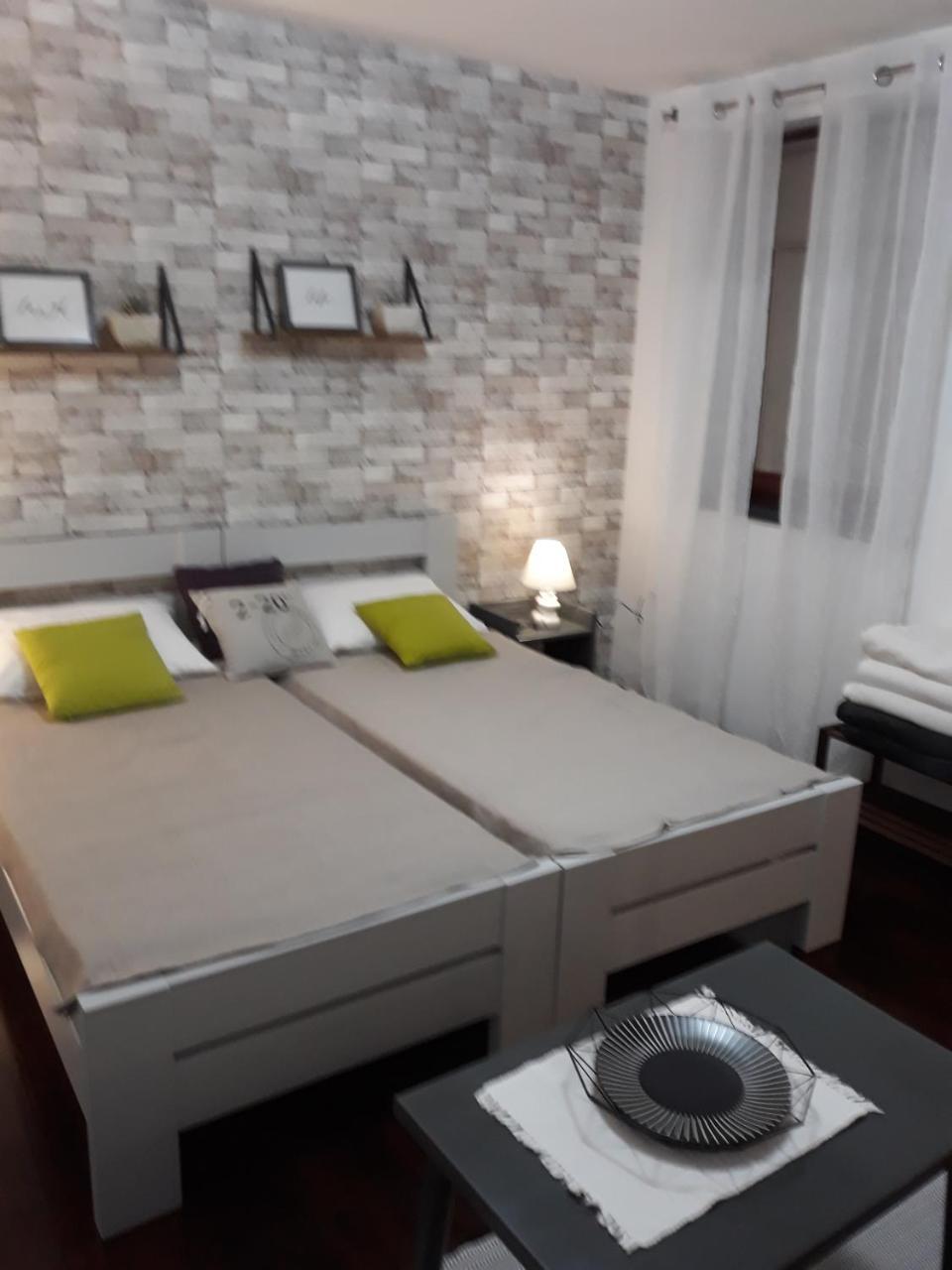 Apartments And Rooms Stefanac Слунь Екстер'єр фото